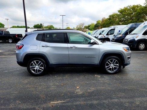 Used 2020 Jeep Compass Latitude image 9