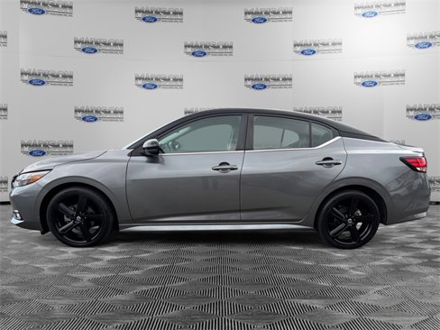 Used 2023 Nissan Sentra SR w/ Midnight Edition Package image 2