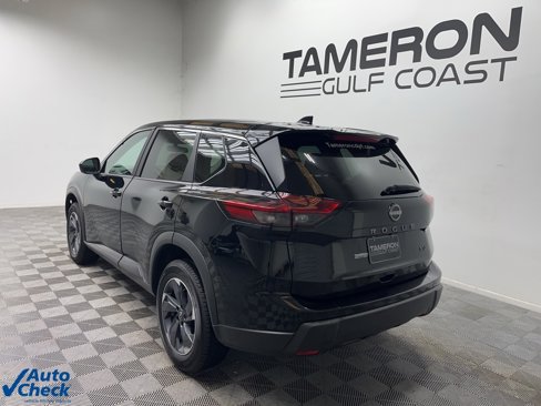 Used 2024 Nissan Rogue SV image 8