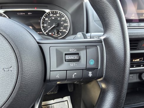 Used 2024 Nissan Rogue SV image 20
