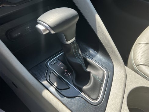 Used 2020 Kia Niro Touring image 20