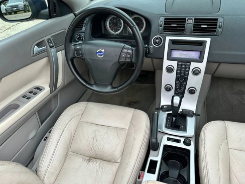 Used 2013 Volvo C70 T5 image 12