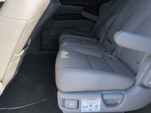 Used 2014 Honda Odyssey EX-L image 22