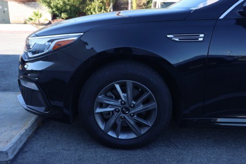 Used 2020 Kia Optima LX image 11