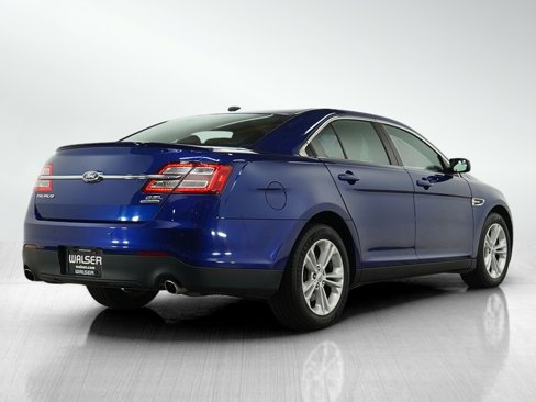 Used 2015 Ford Taurus SEL image 5