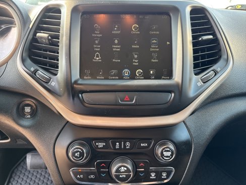 Used 2016 Jeep Cherokee 75th Anniversary image 37