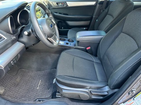 Used 2019 Subaru Outback 2.5i image 10