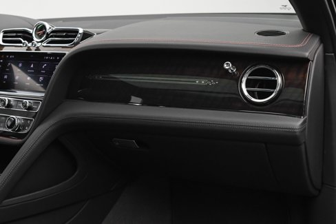 Used 2024 Bentley Bentayga Extended Wheelbase image 20