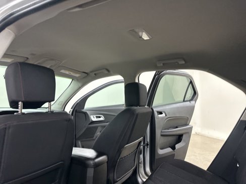 Used 2017 Chevrolet Equinox LT image 24