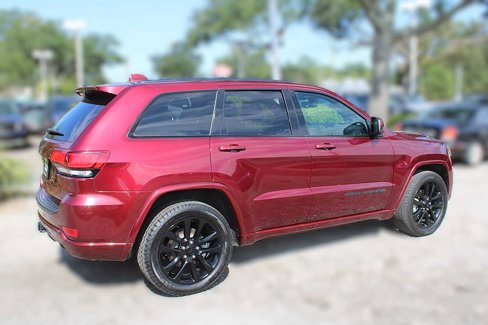 Used 2020 Jeep Grand Cherokee Altitude image 6
