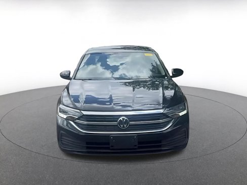 Used 2024 Volkswagen Jetta S image 3