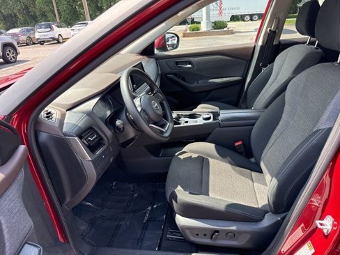 Used 2022 Nissan Rogue SV image 12