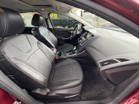Used 2014 Ford Focus Titanium image 35
