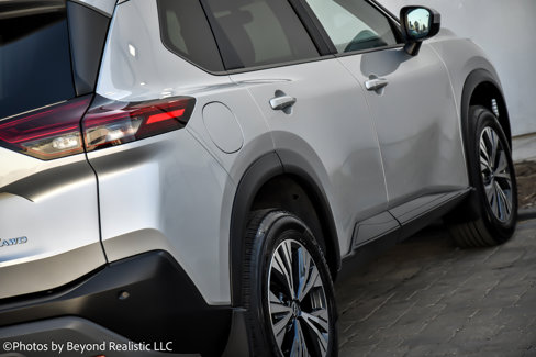 Used 2023 Nissan Rogue SV image 9