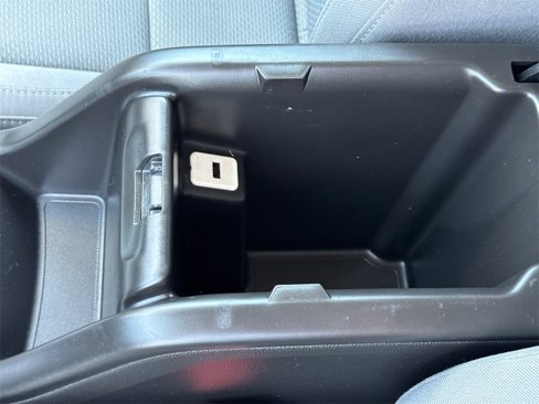 Used 2016 Chevrolet Colorado LT w/ LT Convenience Package image 31