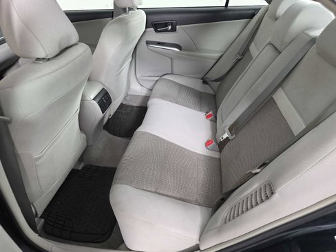 Used 2014 Toyota Camry XLE image 27