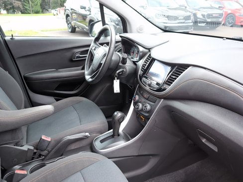 Used 2020 Chevrolet Trax LS w/ Tint and Cruise Package image 7