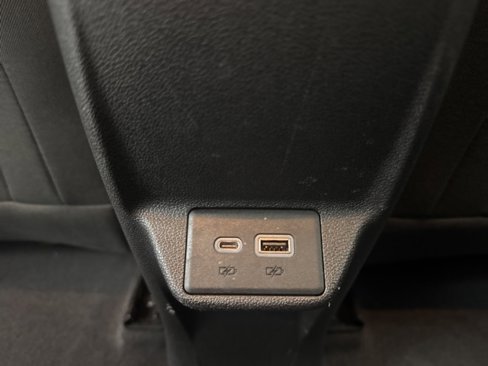 Used 2022 Chevrolet Bolt EUV LT w/ Driver Confidence Package image 26