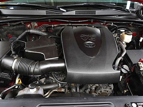 Used 2016 Toyota Tacoma SR5 image 28