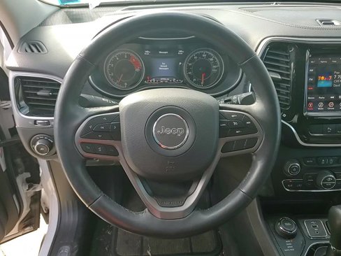 Used 2019 Jeep Cherokee Limited image 15