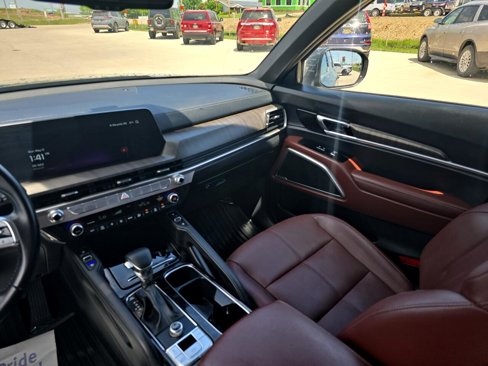 Used 2023 Kia Telluride EX image 15