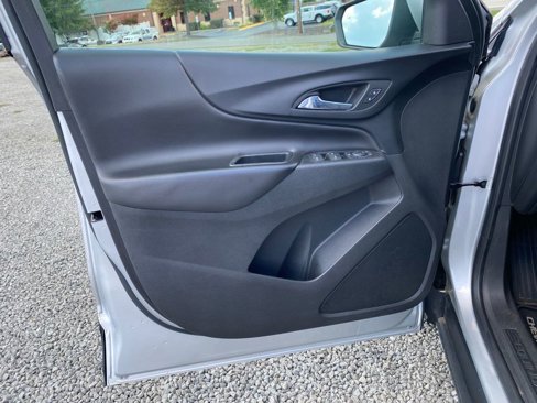 Used 2022 Chevrolet Equinox LT image 9