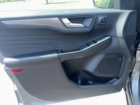 Used 2023 Ford Escape Active w/ Tech Pack #2 image 11