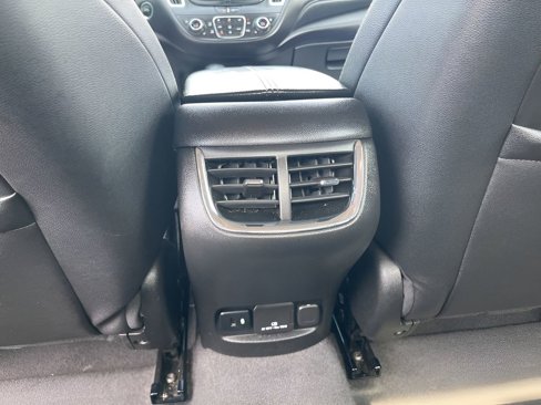 Used 2024 Chevrolet Malibu LT image 37