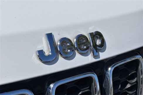 Used 2018 Jeep Grand Cherokee Limited image 45