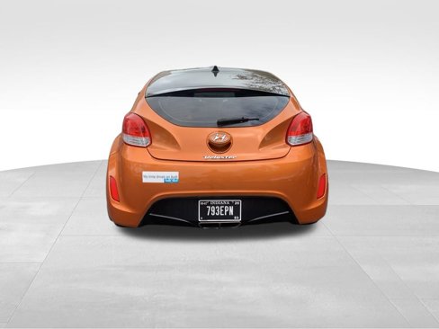 Used 2015 Hyundai Veloster w/ Option Group 02 image 4