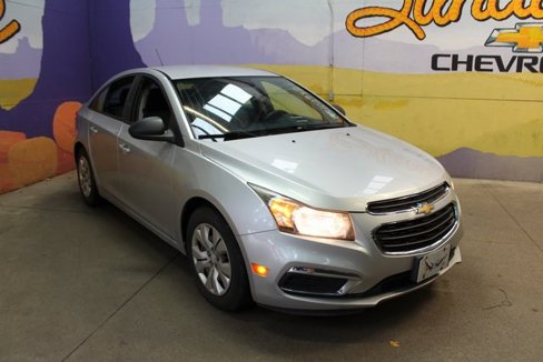 Used 2016 Chevrolet Cruze LS image 4