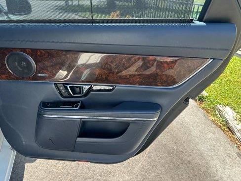 Used 2015 Jaguar XJ L Portfolio image 15