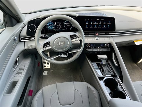 New 2025 Hyundai Elantra SEL image 21