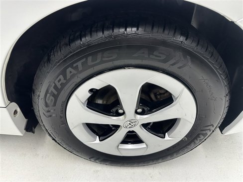 Used 2014 Toyota Prius Two image 16