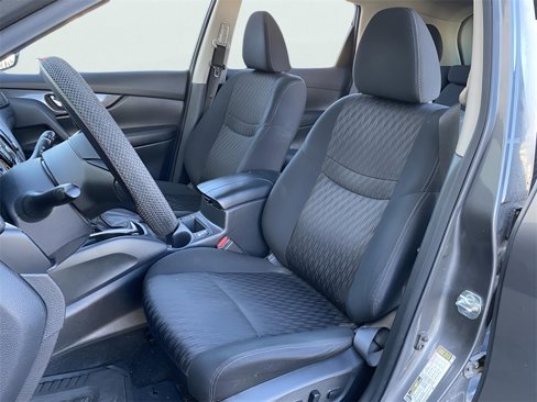 Used 2019 Nissan Rogue SV w/ Premium Package image 15