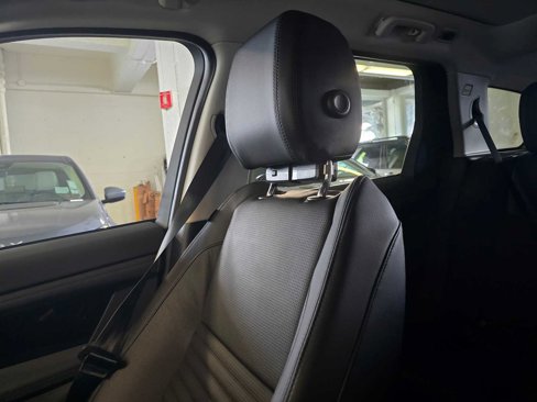 Certified 2025 Land Rover Discovery Sport S image 28