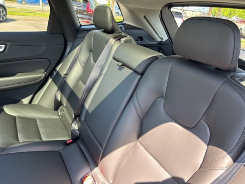 New 2025 Volvo XC60 B5 Core w/ Climate Package image 6