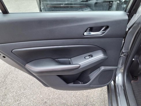 Used 2022 Nissan Altima 2.5 SR image 35