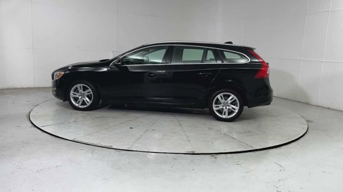 Used 2015 Volvo V60 T5 Premier image 5