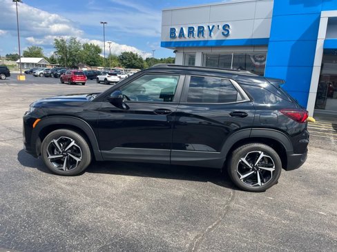Used 2023 Chevrolet TrailBlazer RS w/ Convenience Package image 2