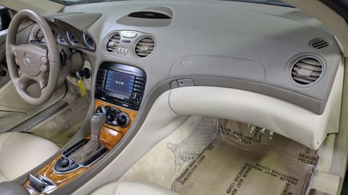 Used 2008 Mercedes-Benz SL 550 image 22