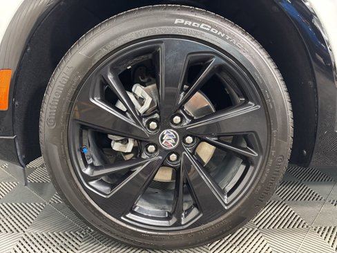 Used 2022 Buick Envision Essence w/ Technology Package I image 13