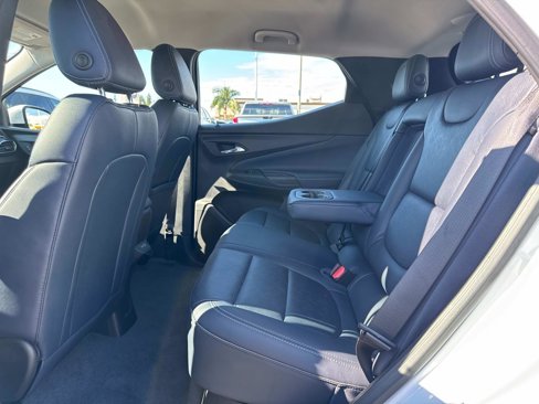 Used 2022 Chevrolet Bolt EUV LT w/ Convenience Package image 18