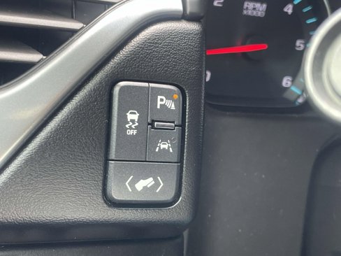 Used 2019 Chevrolet Tahoe LS w/ All-Season Package image 21