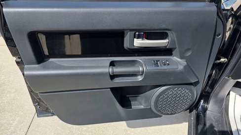 Used 2013 Toyota FJ Cruiser 4WD image 24