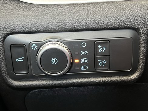 Used 2022 Ford Explorer XLT w/ Equipment Group 202A image 40