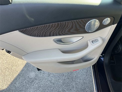 Used 2020 Mercedes-Benz C 300 Sedan image 18