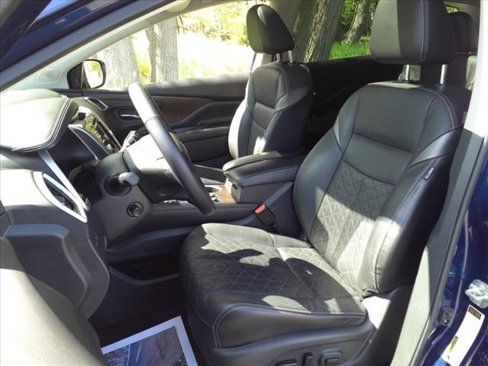 Used 2021 Nissan Murano Platinum w/ Cargo Package image 16