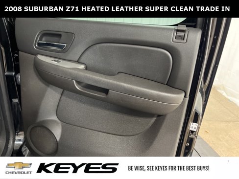Used 2008 Chevrolet Suburban LT image 18