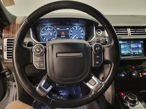 Used 2016 Land Rover Range Rover Supercharged image 11
